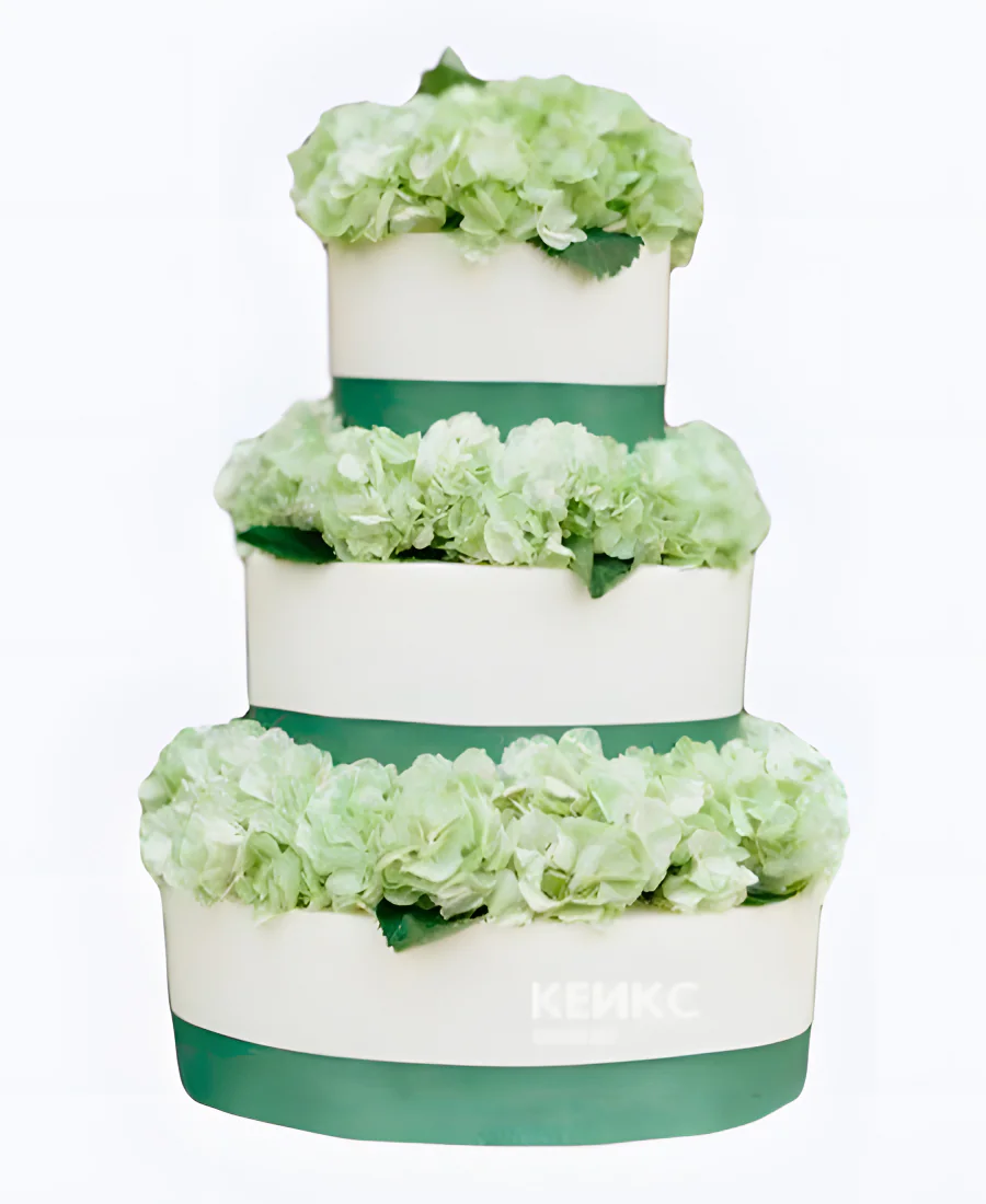 Большой свадебный торт с цветами и зелеными лентами Большой свадебный торт с цветами и зелеными лентами Фото