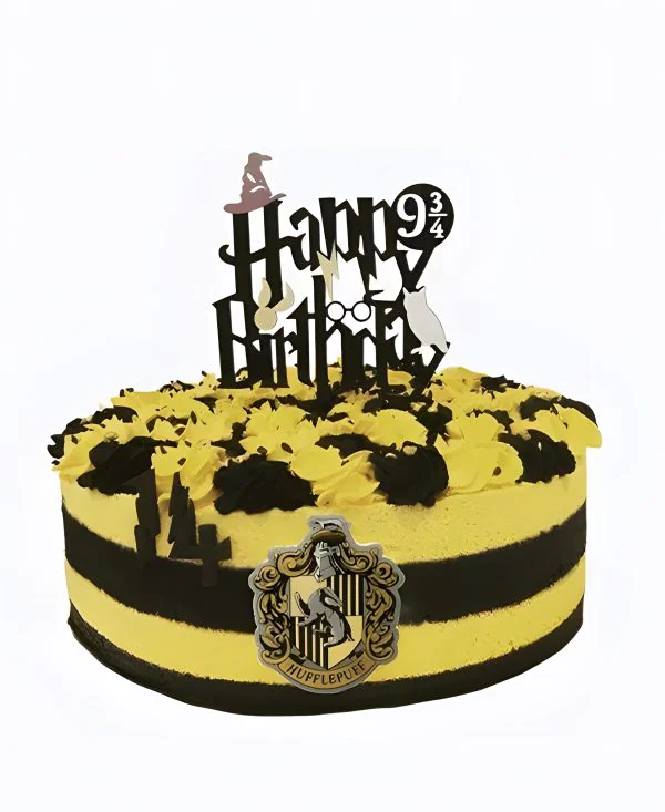 Детский милый тортик на день рождения по Гарри Поттеру с Пуффендуем Детский милый тортик на день рождения по Гарри Поттеру с Пуффендуем Фото