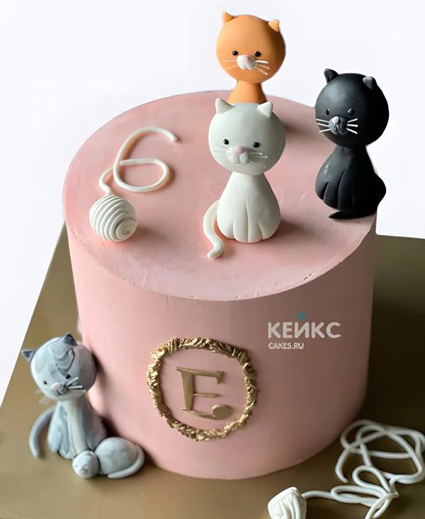 Эстетичный торт с котиками девочке Эстетичный торт с котиками девочке Фото