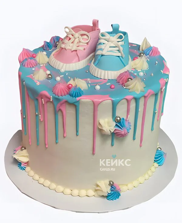 Гендер-торт с пинетками и бусинами Фото