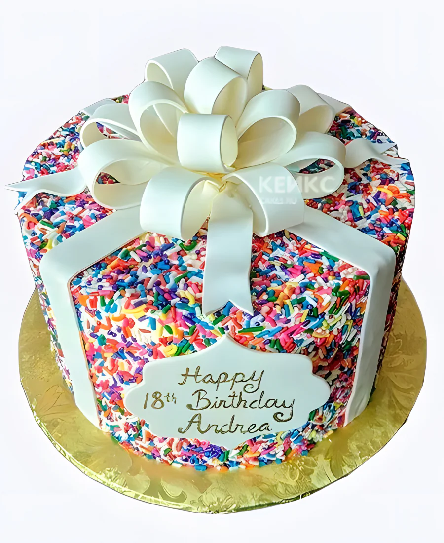 Яркий тортик с бантиком и красивой надписью на 18 лет Яркий тортик с бантиком и красивой надписью на 18 лет Фото