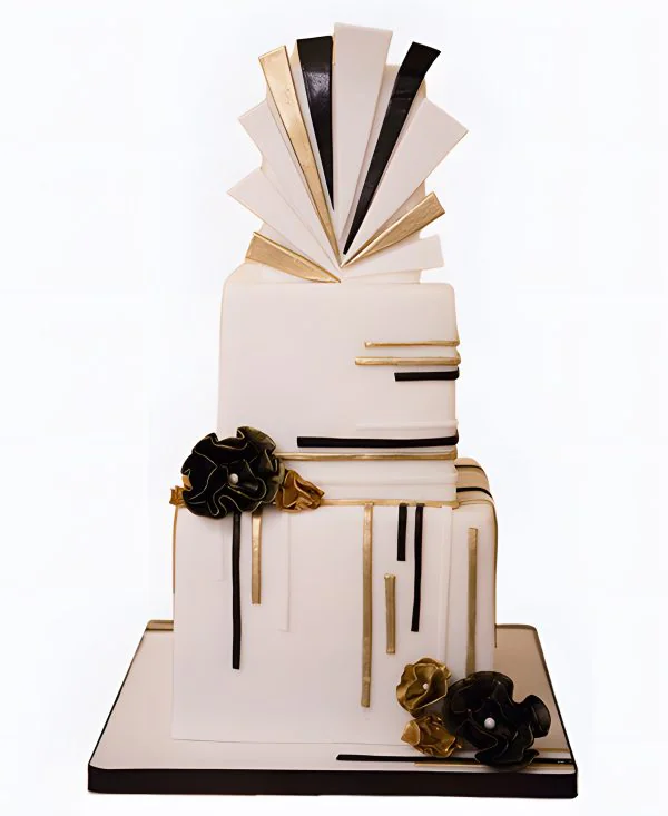 Корпоративный торт Черно-золотые линии и цветы Фото