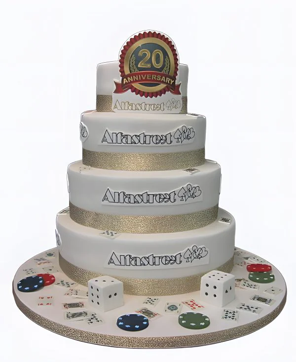 Корпоративный торт четырехъярусный с блестящей лентой Корпоративный торт четырехъярусный с блестящей лентой Фото