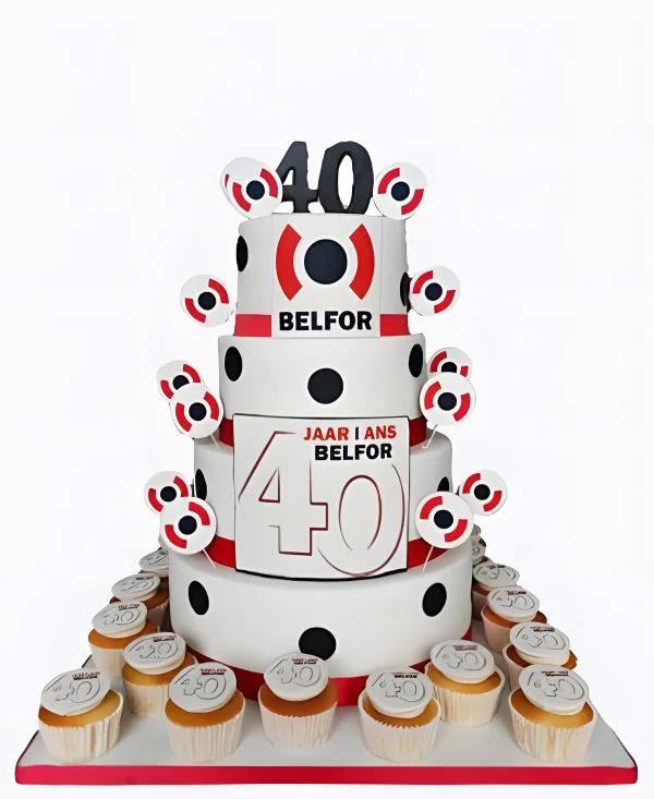 Корпоративный торт четырехъярусный с цифрой Фото