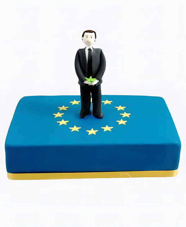 Корпоративный торт флаг с фигуркой Фото