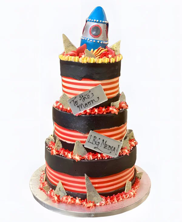 Корпоративный торт Ракета Фото