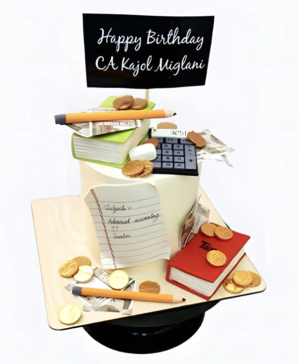 Корпоративный торт с деньгами и книгами Фото