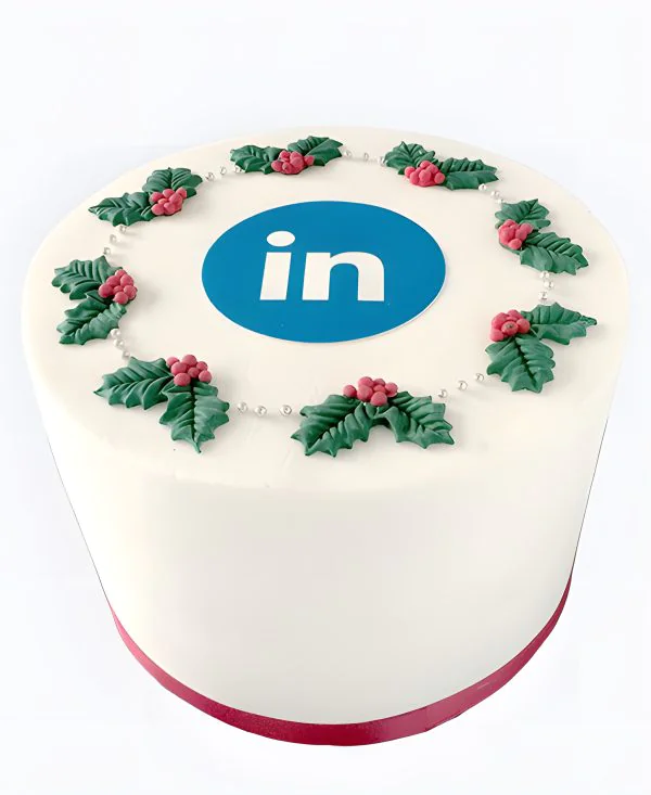 Корпоративный торт с кремовыми веточками Фото