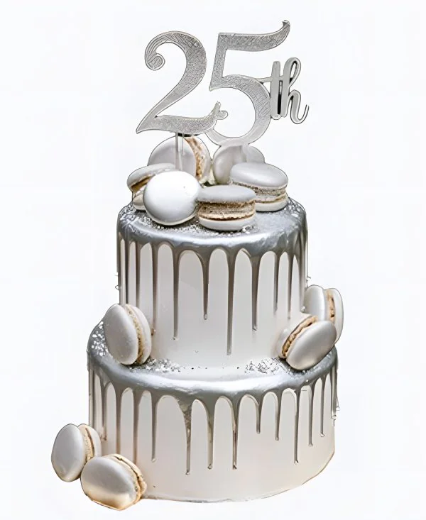 Корпоративный торт Серебро с макарон Фото