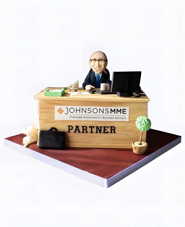 Корпоративный торт Стол начальника Фото