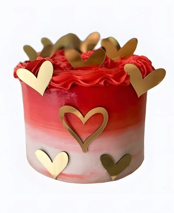 Красно-белый торт с золотыми сердцами Фото