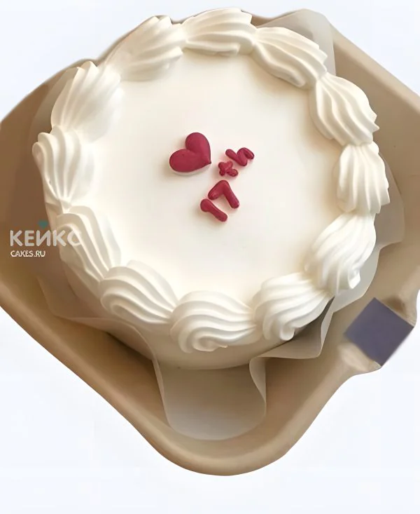 Кремовый бенто-тортик на 17 лет с сердечком Кремовый бенто-тортик на 17 лет с сердечком Фото