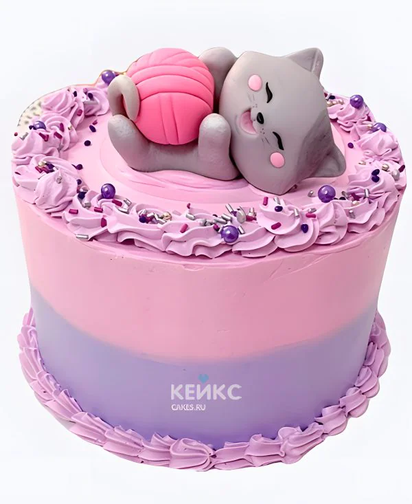 Кремовый торт девочке с фигуркой котенка Кремовый торт девочке с фигуркой котенка Фото
