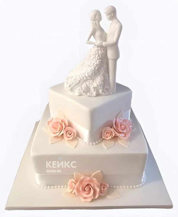 Квадратный свадебный торт с белыми фигурками молодожен и розами Квадратный свадебный торт с белыми фигурками молодожен и розами Фото