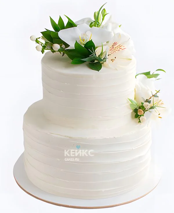 Свежий свадебный летний торт «Белая орхидея» Фото