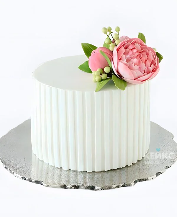 Летний свадебный торт Розовый пион Фото