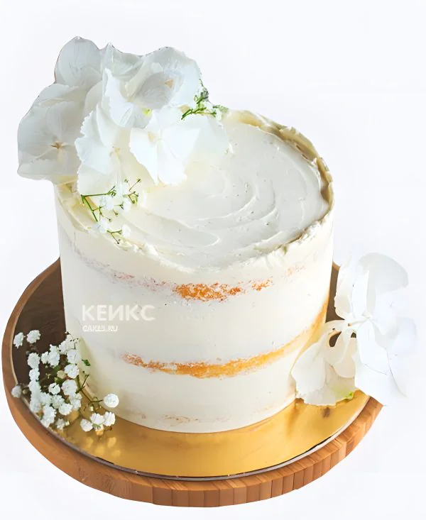 Маленький свадебный торт открытый с белыми цветами Маленький свадебный торт открытый с белыми цветами Фото