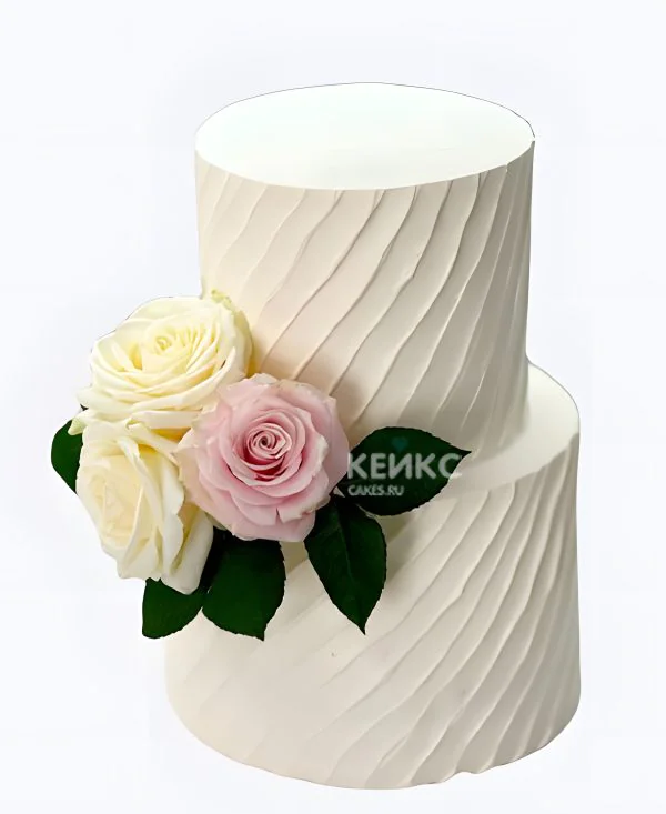 Простой торт с цветами на свадьбу Фото