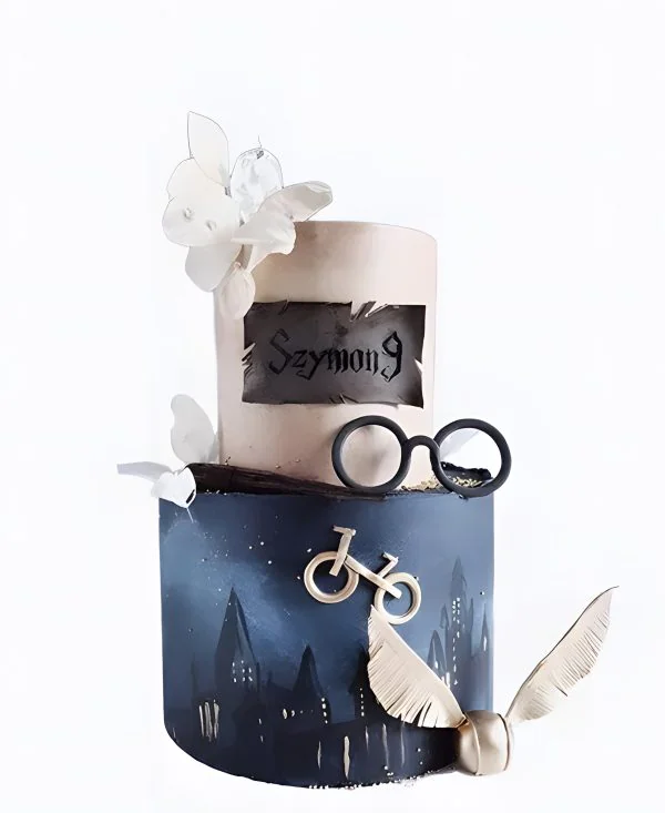 Насыщенный тортик с ночным городом по Гарри Поттеру Насыщенный тортик с ночным городом по Гарри Поттеру Фото