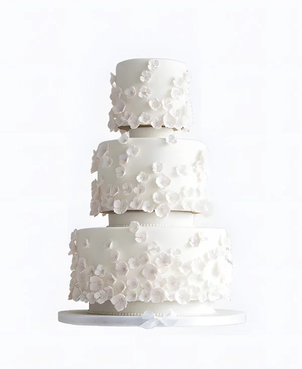 Необычный трендовый торт на свадьбу с цветочками Необычный трендовый торт на свадьбу с цветочками Фото