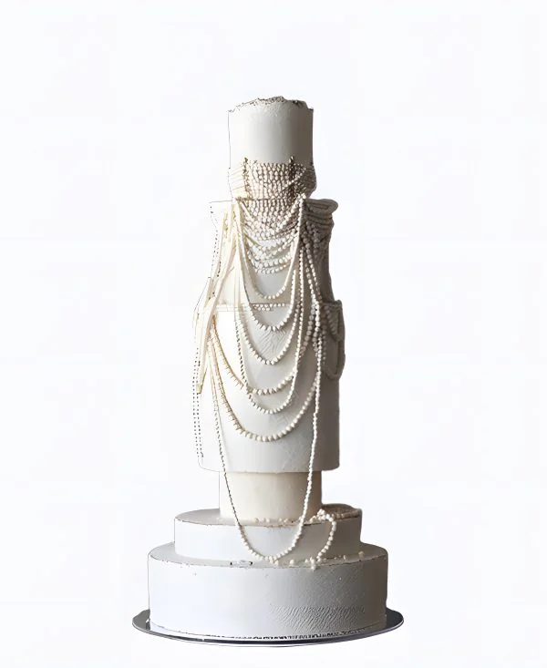 Необычный трендовый торт с бусами на свадьбу Необычный трендовый торт с бусами на свадьбу Фото