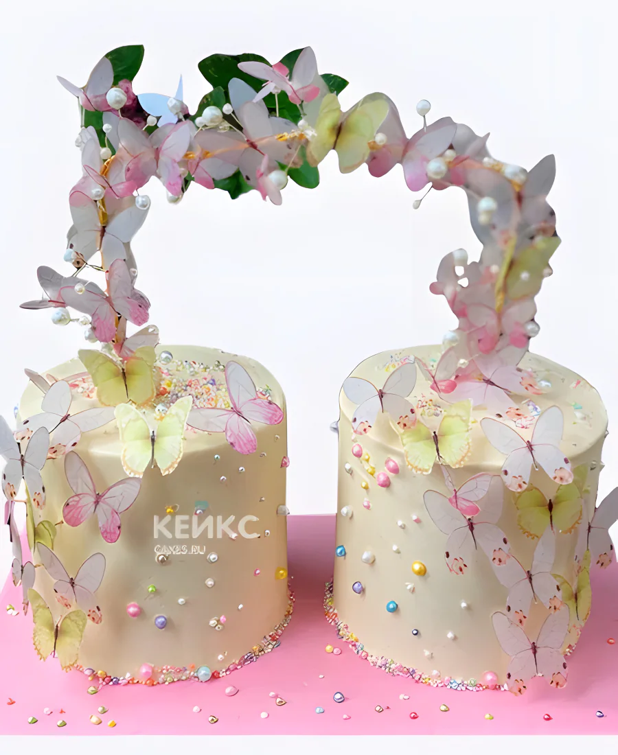 Нежный торт с бабочками для девочек Нежный торт с бабочками для девочек Фото