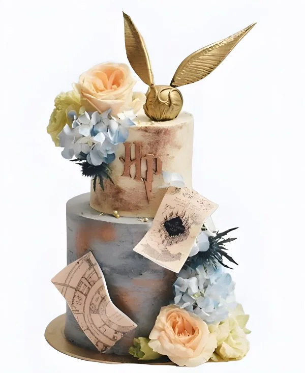 Нежный тортик на день рождения с цветами по Гарри Поттеру Нежный тортик на день рождения с цветами по Гарри Поттеру Фото