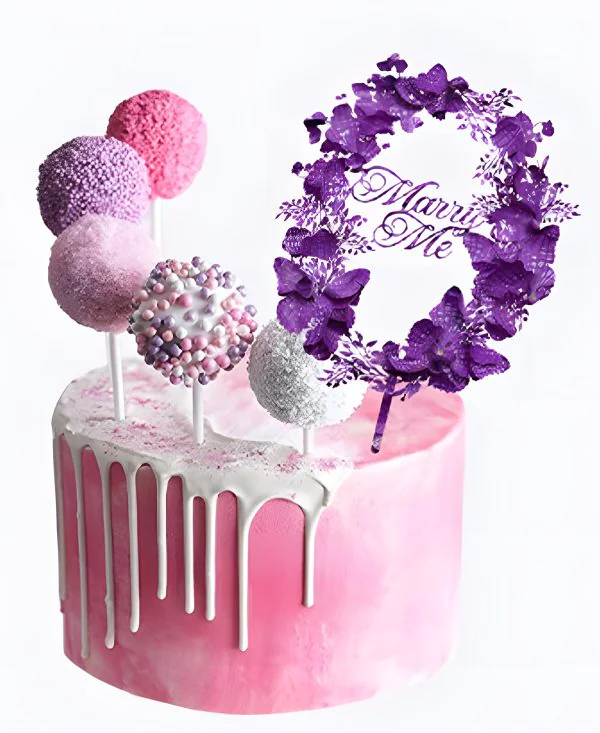 Нежный торт с топпером на сватовство Нежный торт с топпером на сватовство Фото