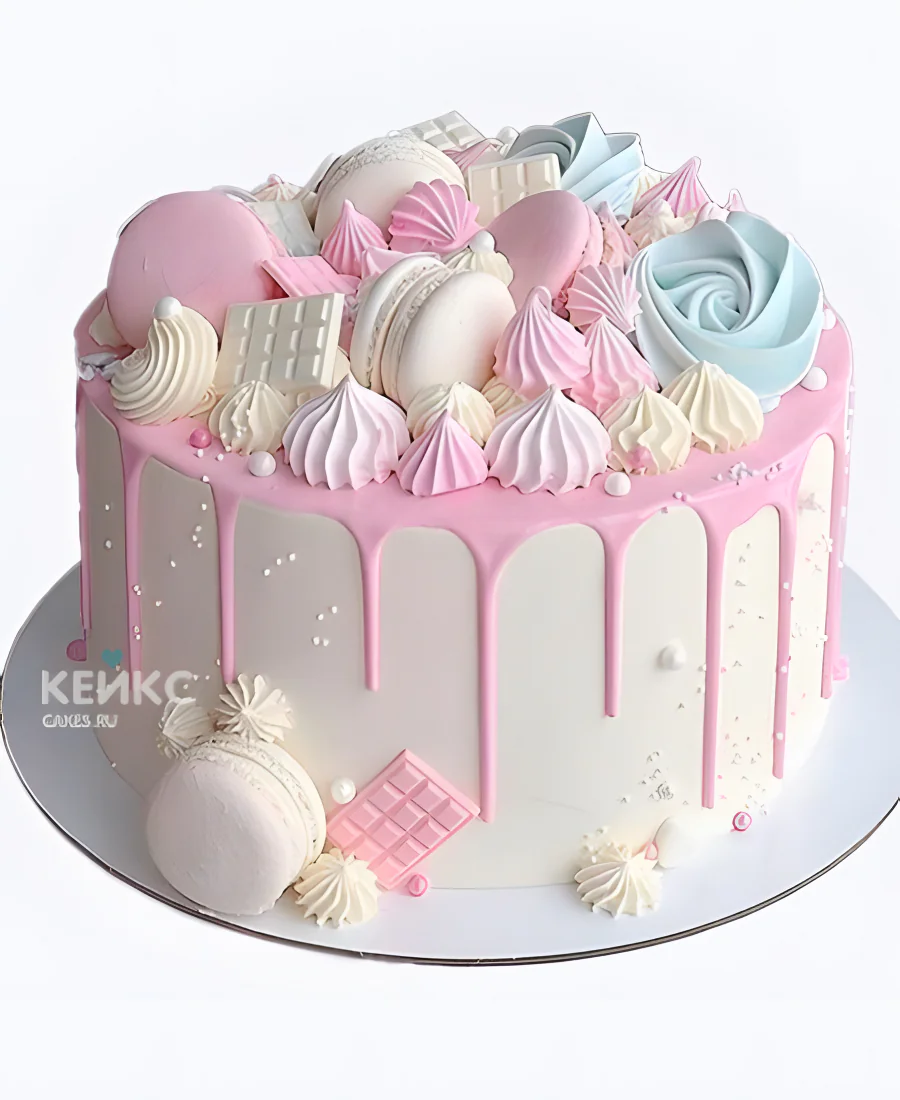 Розовый торт девочке с сладостями и макарунами Розовый торт девочке с сладостями и макарунами Фото