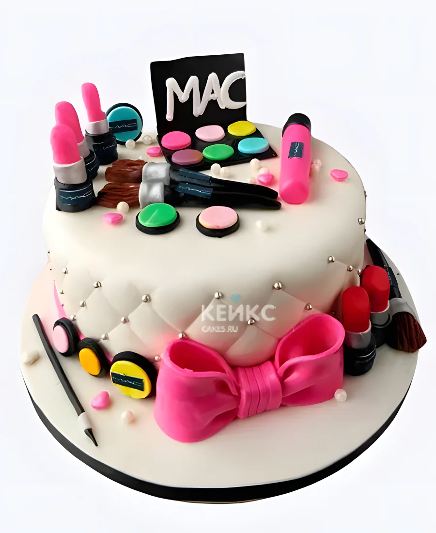 Шикарный тортик с косметикой и бантом для девочки Шикарный тортик с косметикой и бантом для девочки Фото