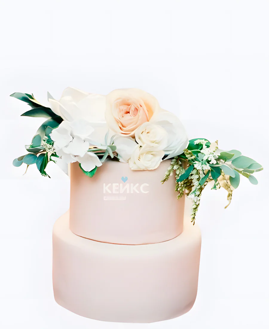 Свадебный торт Айвори Букет цветов Свадебный торт Айвори Букет цветов Фото