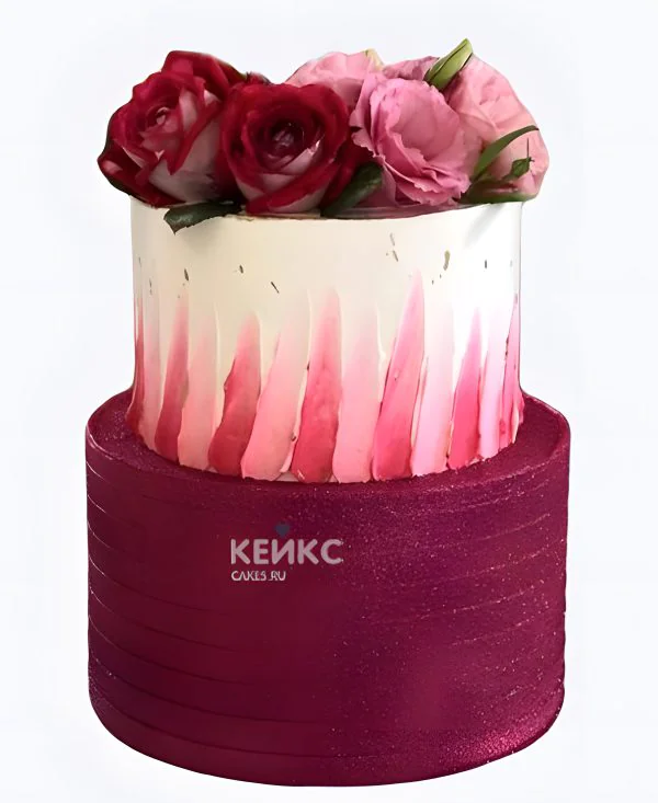 Свадебный торт марсала с розовыми мазками и розами Фото