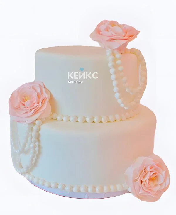 Свадебный торт в стиле Шебби Шик Ожерелье с цветами Фото