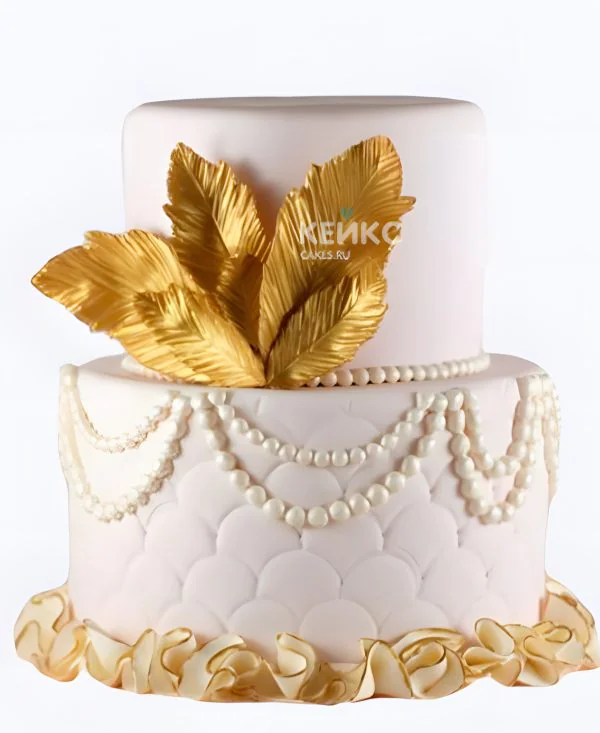 Свадебный торт в стиле Великий Гэтсби золотые перышки с бусами Фото