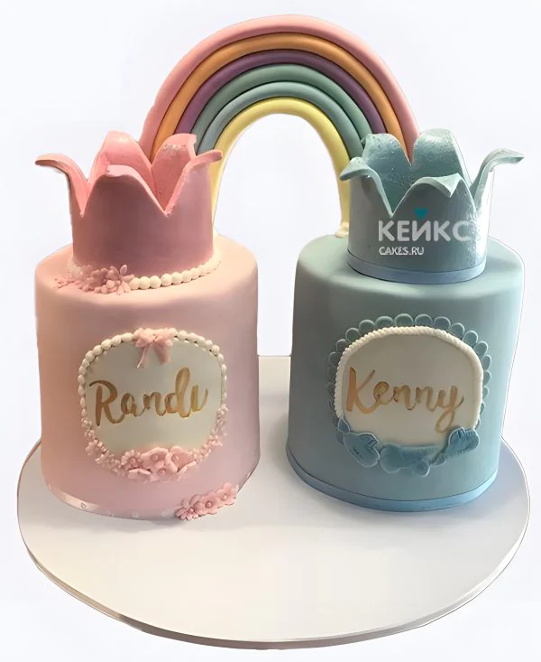 Торт для двойняшек с коронами Фото