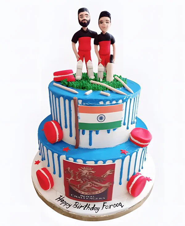 Торт коллегам с макарон и фигурками Фото