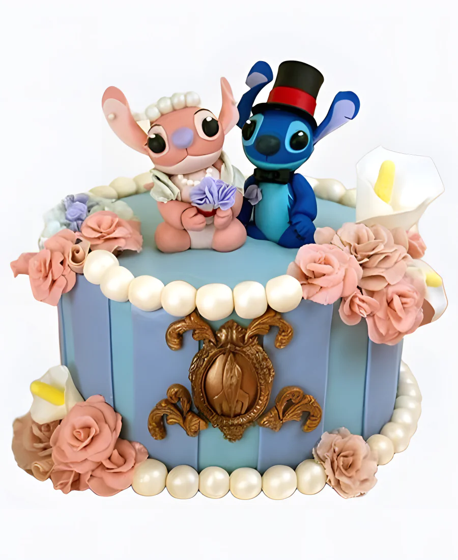 Торт с цветами и бусами Торт с цветами и бусами Фото