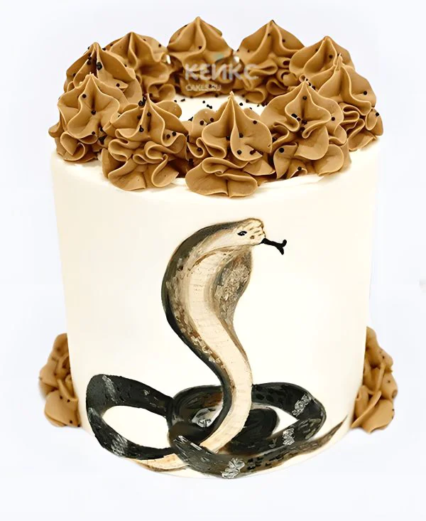 Торт Змея с коричневым кремом Фото