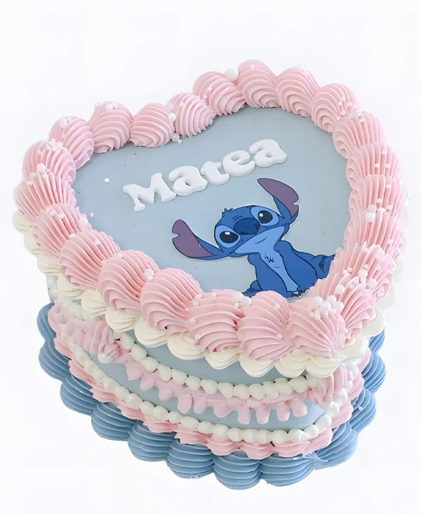 Торт в форме сердца Фото