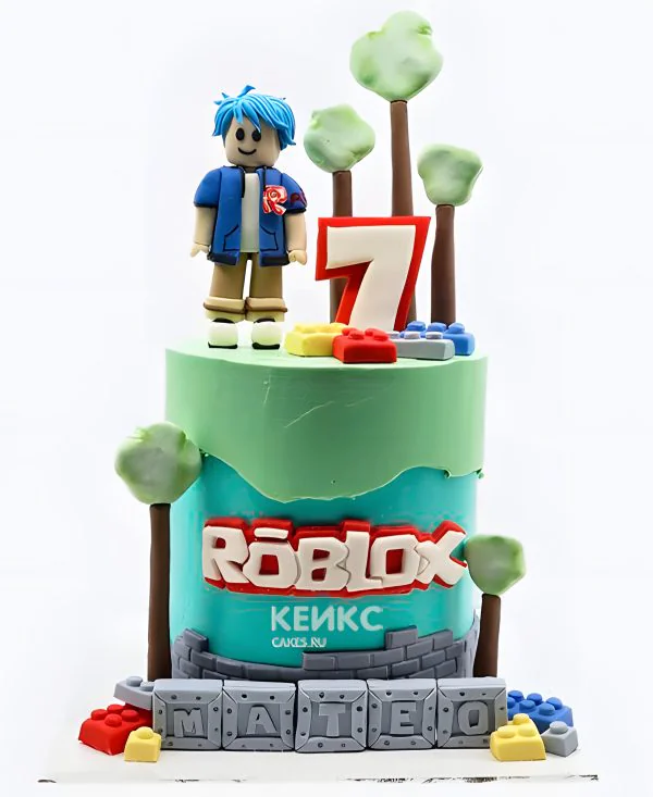 Торт в стиле Роблокс для мальчика с фигуркой и деревьями Фото