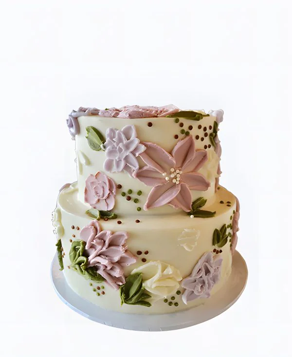 Зеленый трендовый торт на свадьбу с кремовыми цветами Зеленый трендовый торт на свадьбу с кремовыми цветами Фото