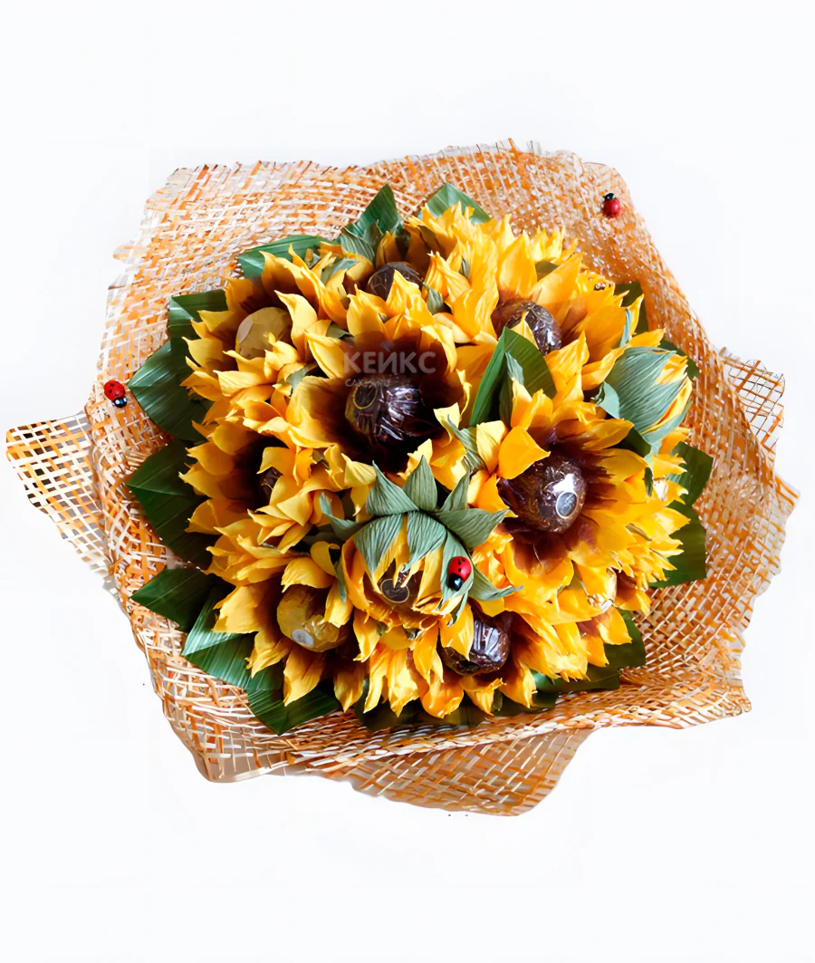 Букет из конфет и подсолнухов Фото