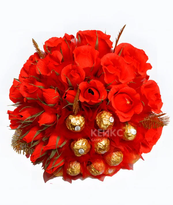 Букет с конфетами и розами 2 Фото