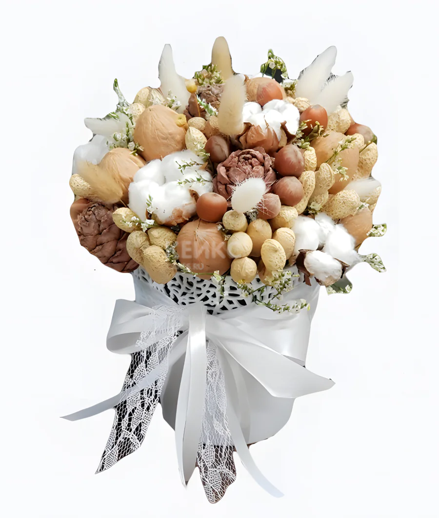 Букет с орехами и цветами 3 Фото