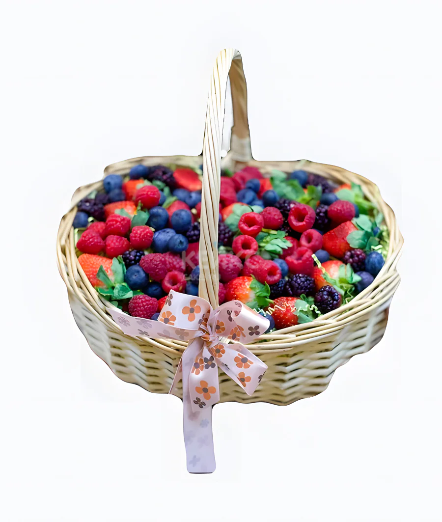 Корзина с малиной Фото