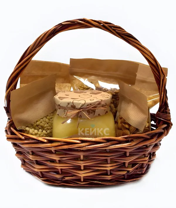 Корзина с медом и орехами  2 Корзина с медом и орехами  2 Фото