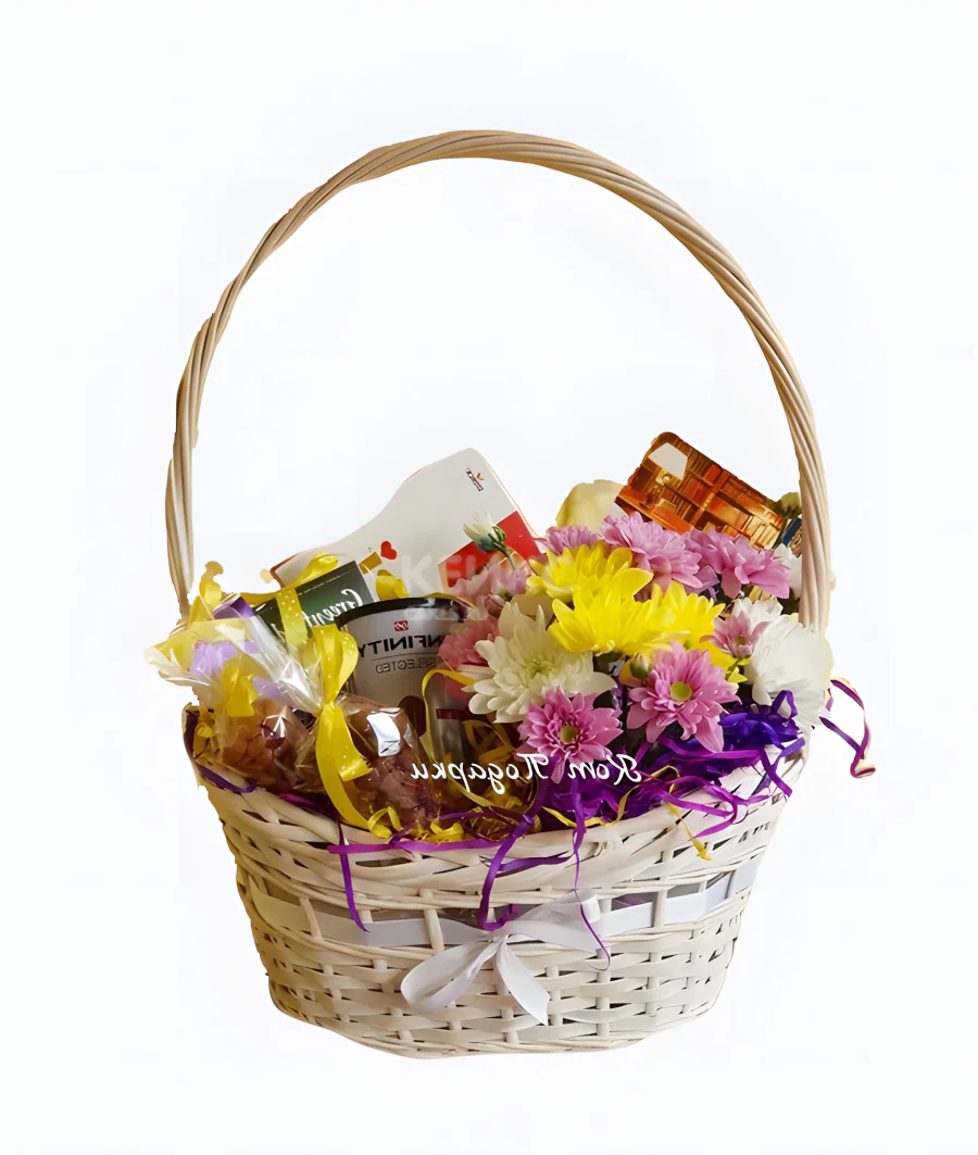 Подарочная корзина женщине на день рождения Фото