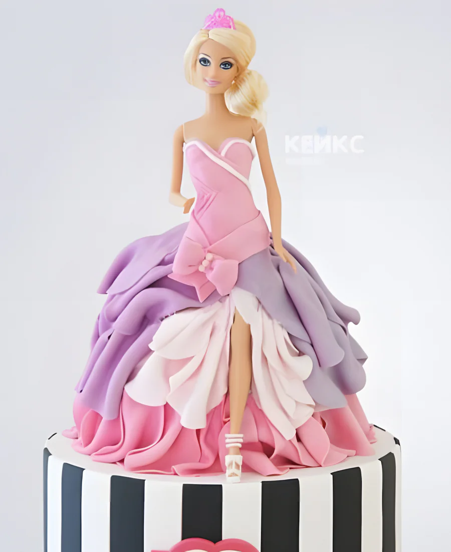 Детский торт Барби в розово-сиреневом платье Фото