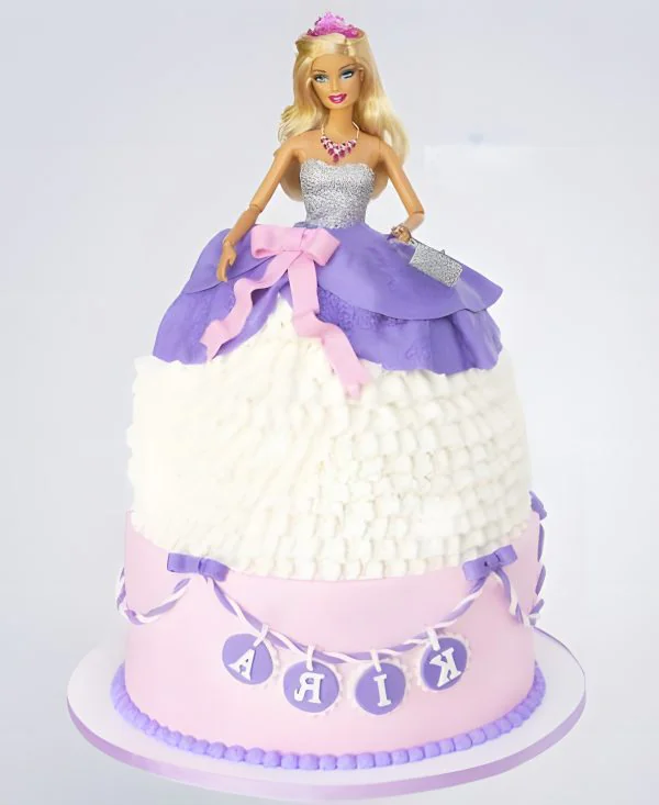 Торт Барби в пышном платье Фото