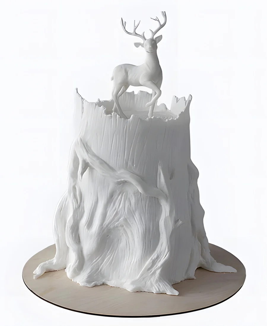 Торт Белый лесной олень Фото